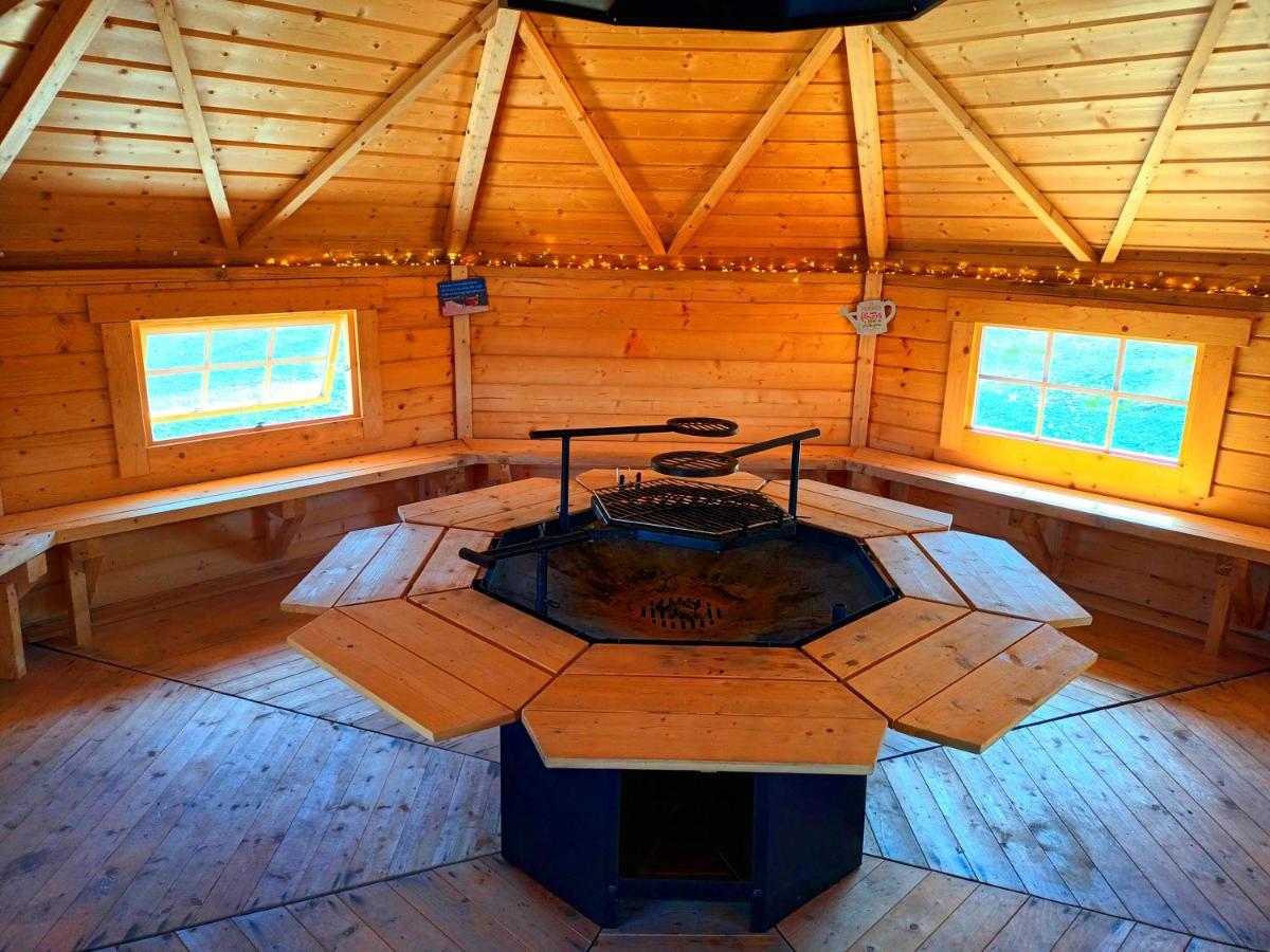 Ceide Glamping Hotel บอลลีคาสเซิล ภายนอก รูปภาพ